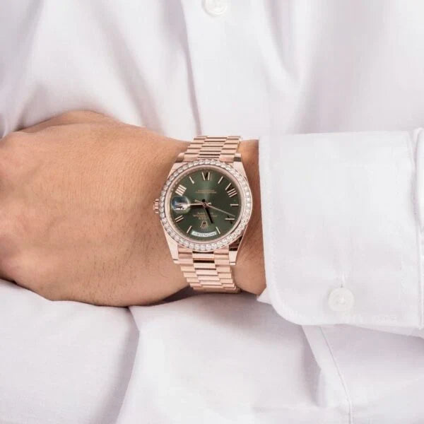 Day-Date President 40mm Everose Gold Olive Green Roman Dial Diamond Bezel - 228345RBR - New 2025